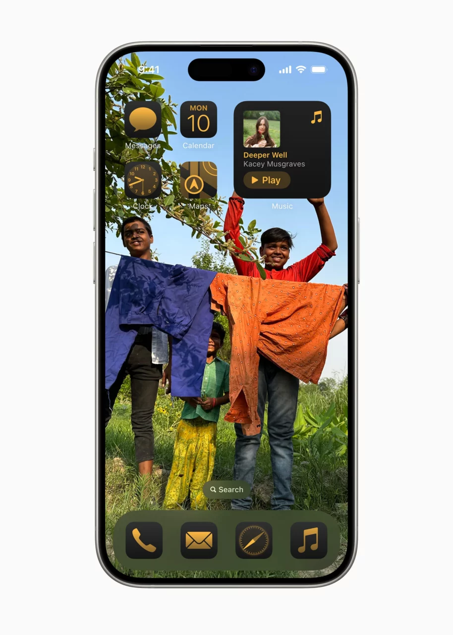 Apple WWDC24 iOS 18 Home Screen dark effect tinted yellow 240610